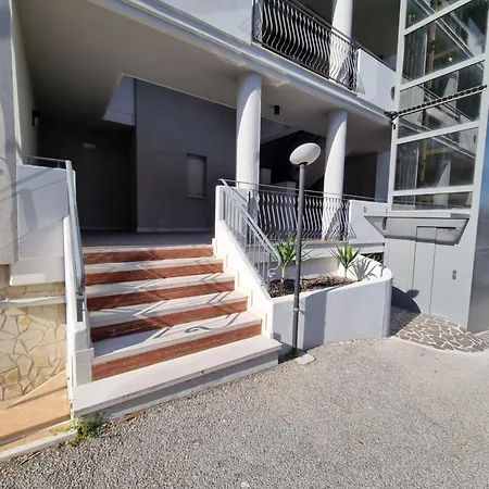 Апартаменты Spalato Place *