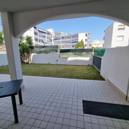 아파트 Spalato Place 바스토