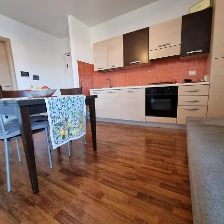 Spalato Place 아파트 *