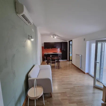 Spalato Place 아파트 *