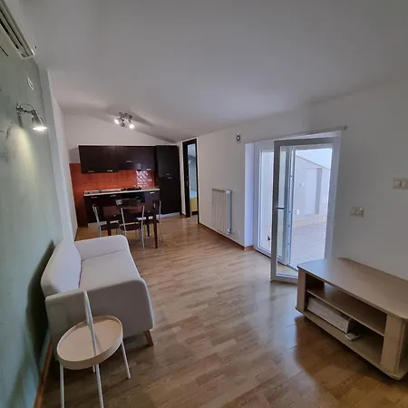 Spalato Place 아파트 *